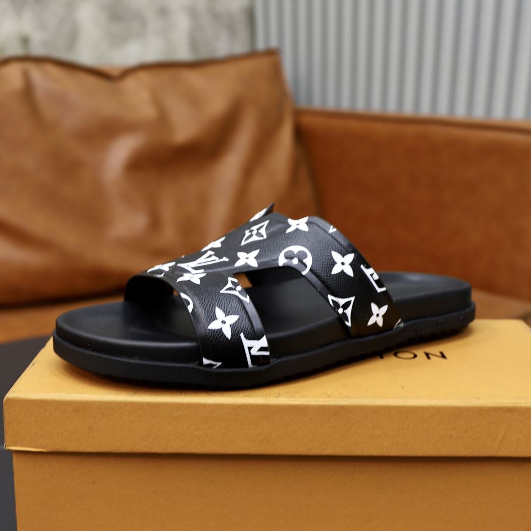 Louis Vuitton Slippers